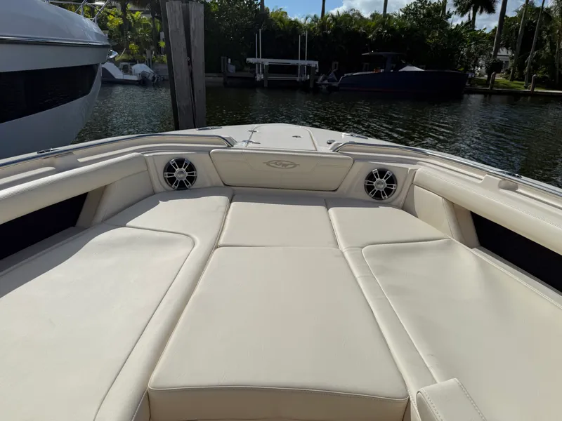 Slide: The Image of Grady-White Freedom 345 2025 - 15