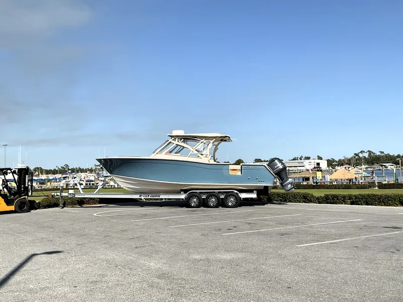 Slide: The Image of Grady-White 307 FREEDOM 2021 - 2