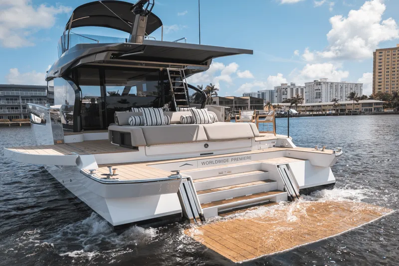 Slide: The Image of Azimut Seadeck 6 2025 - 13