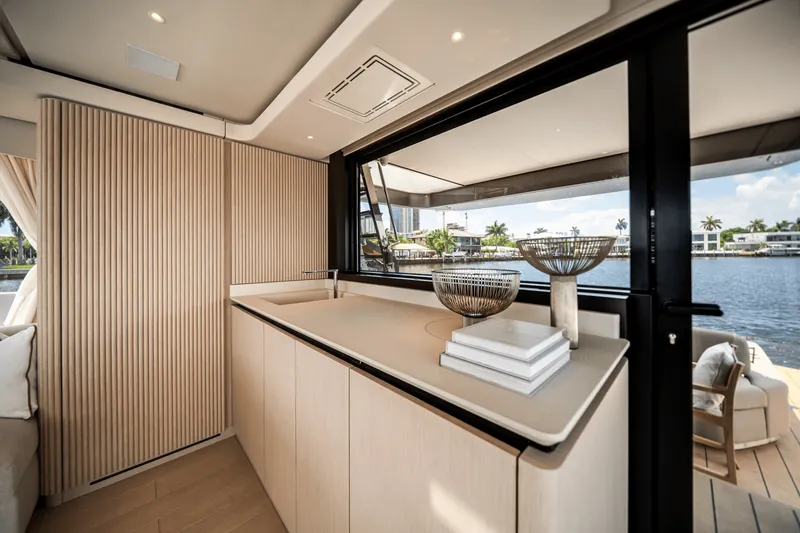 Slide: The Image of Azimut Seadeck 6 2025 - 28