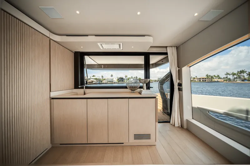 Slide: The Image of Azimut Seadeck 6 2025 - 29