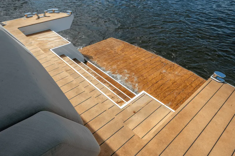 Slide: The Image of Azimut Seadeck 6 2025 - 80