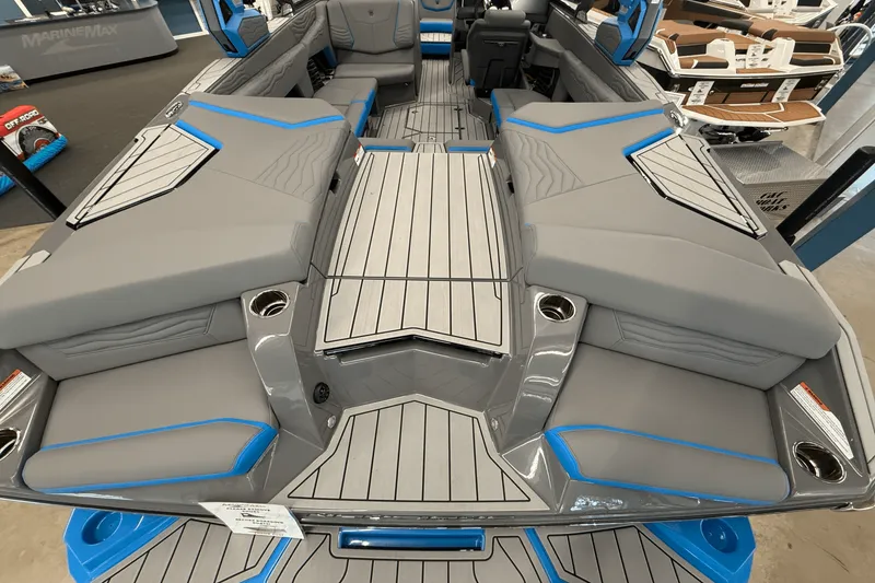 Slide: The Image of Nautique Super Air Nautique G23 2025 - 12