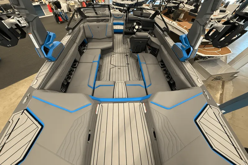 Slide: The Image of Nautique Super Air Nautique G23 2025 - 13