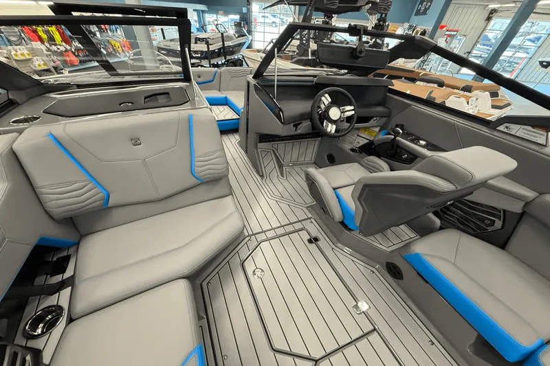 Slide: The Image of Nautique Super Air Nautique G23 2025 - 17