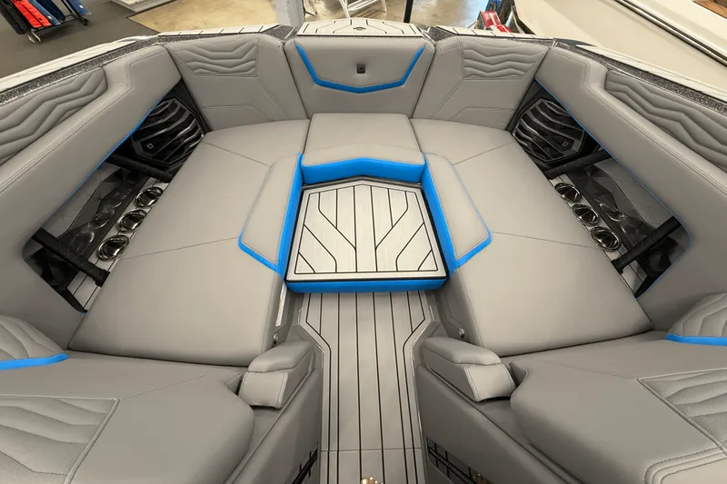 Slide: The Image of Nautique Super Air Nautique G23 2025 - 20