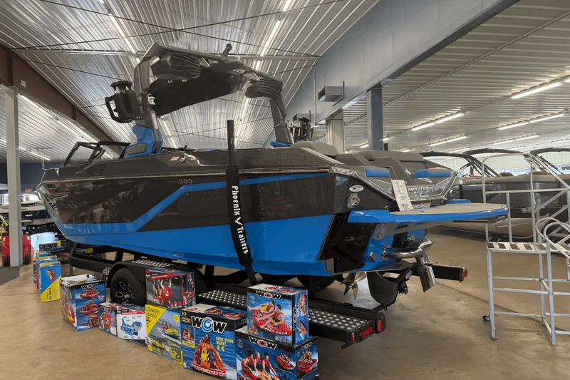 Slide: The Image of Nautique Super Air Nautique G23 2025 - 9