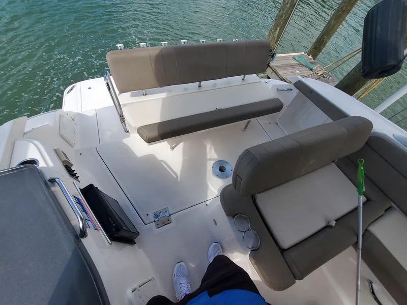 Slide: The Image of Regal 35 Express Cruiser 2013 - 115