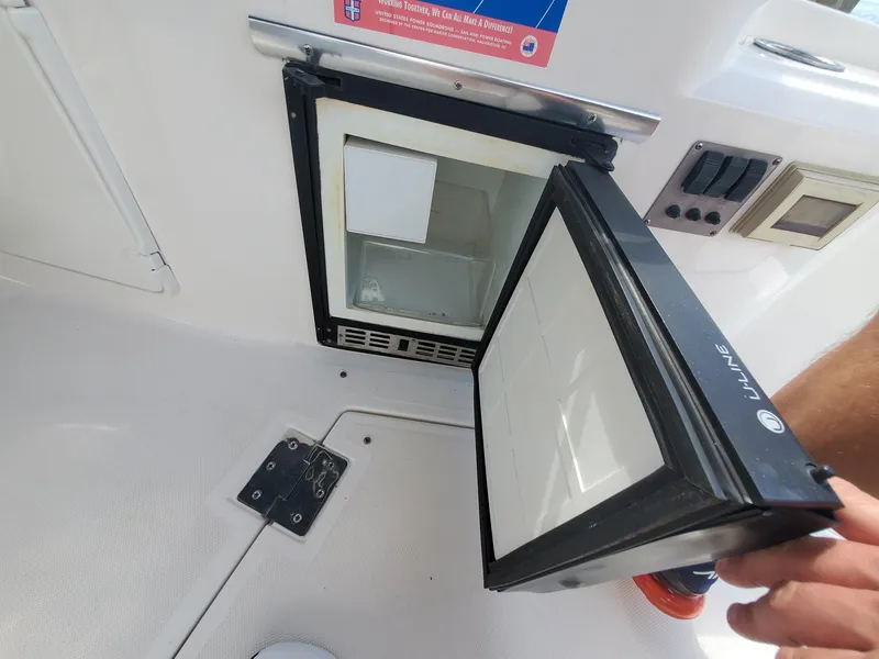 Slide: The Image of Regal 35 Express Cruiser 2013 - 118