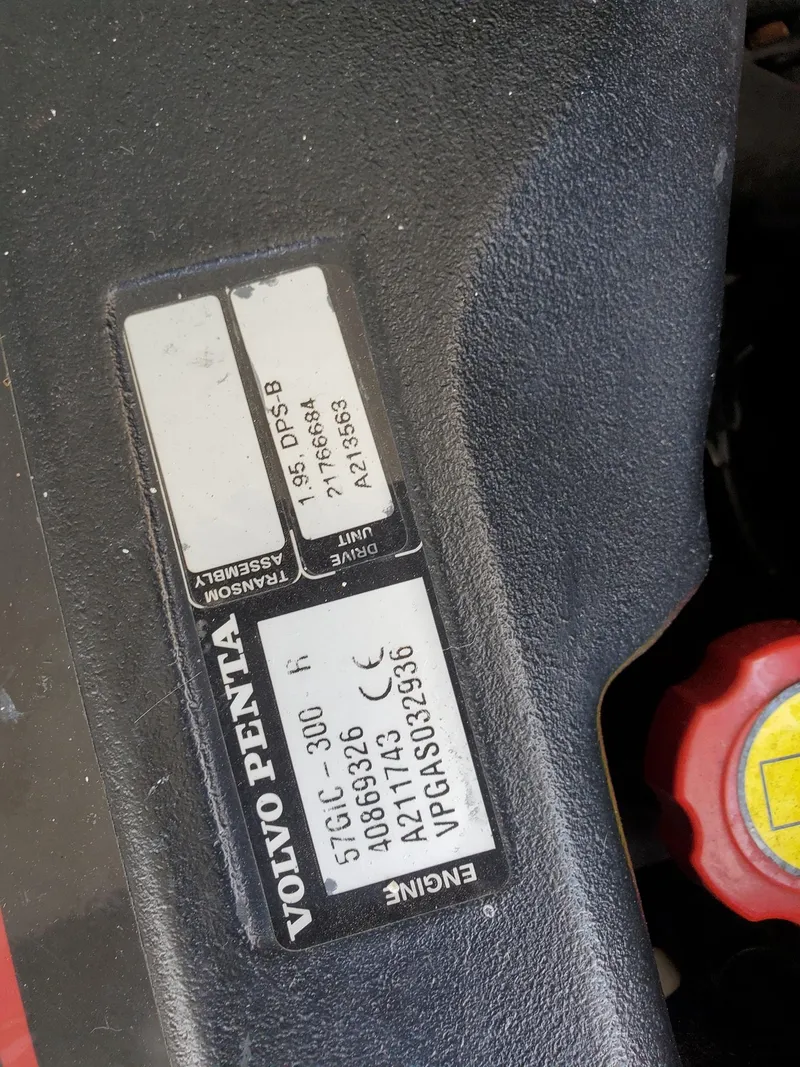 Slide: The Image of Regal 35 Express Cruiser 2013 - 127