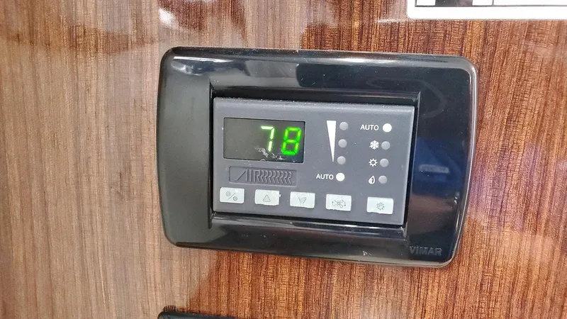 Slide: The Image of Regal 35 Express Cruiser 2013 - 137