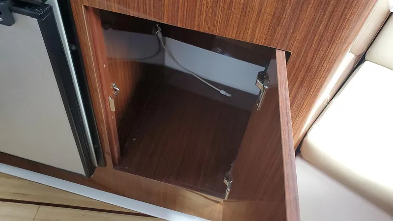 Slide: The Image of Regal 35 Express Cruiser 2013 - 138