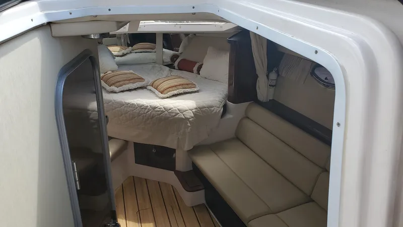 Slide: The Image of Regal 35 Express Cruiser 2013 - 143