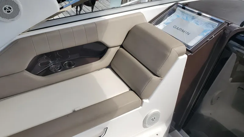 Slide: The Image of Regal 35 Express Cruiser 2013 - 154