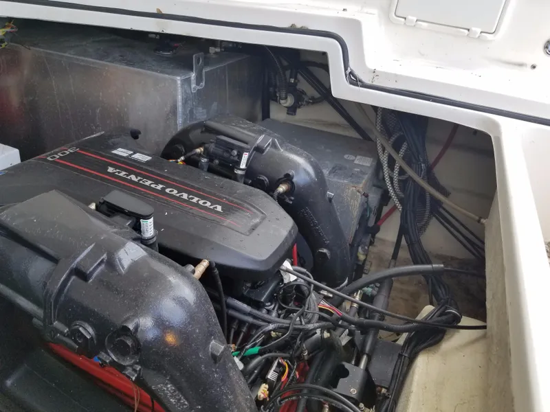 Slide: The Image of Regal 35 Express Cruiser 2013 - 51