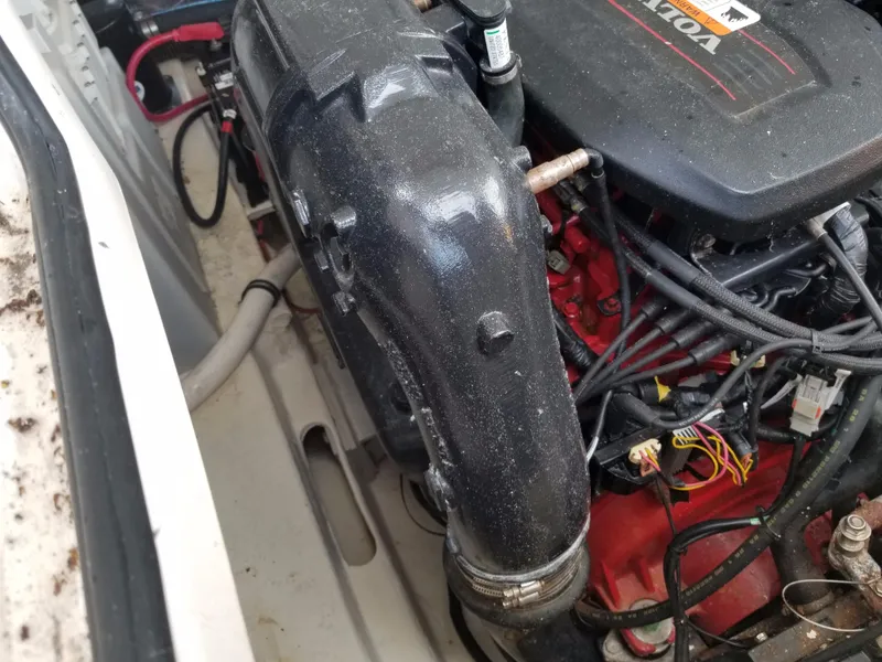 Slide: The Image of Regal 35 Express Cruiser 2013 - 54