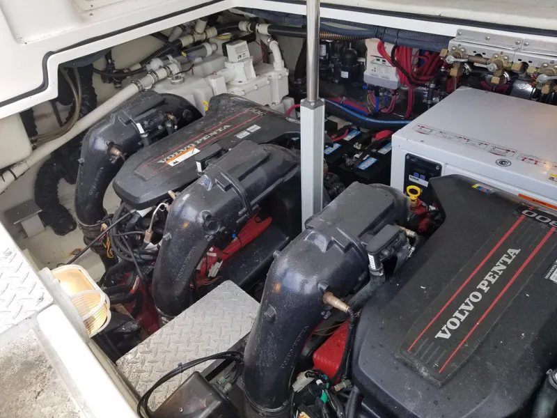 Slide: The Image of Regal 35 Express Cruiser 2013 - 56