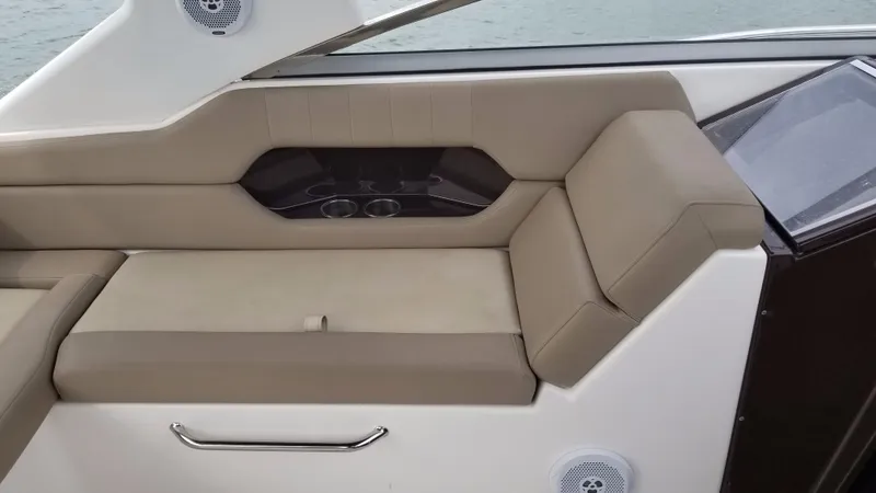 Slide: The Image of Regal 35 Express Cruiser 2013 - 93