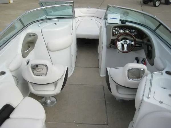 Slide: The Image of Crownline Boats 275 SS 2013 - 6