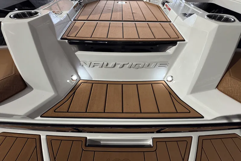 Slide: The Image of Nautique Super Air Nautique GS24 2025 - 13