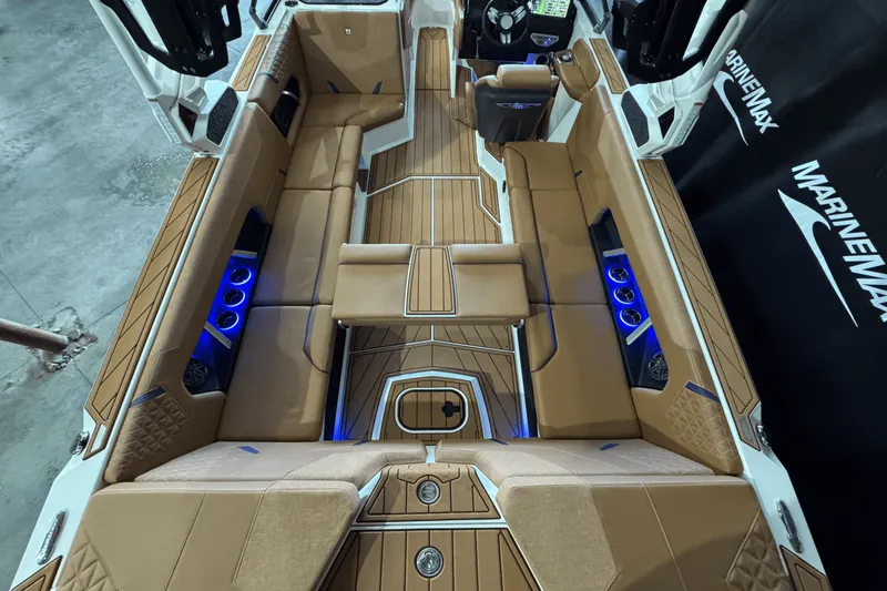 Slide: The Image of Nautique Super Air Nautique GS24 2025 - 16