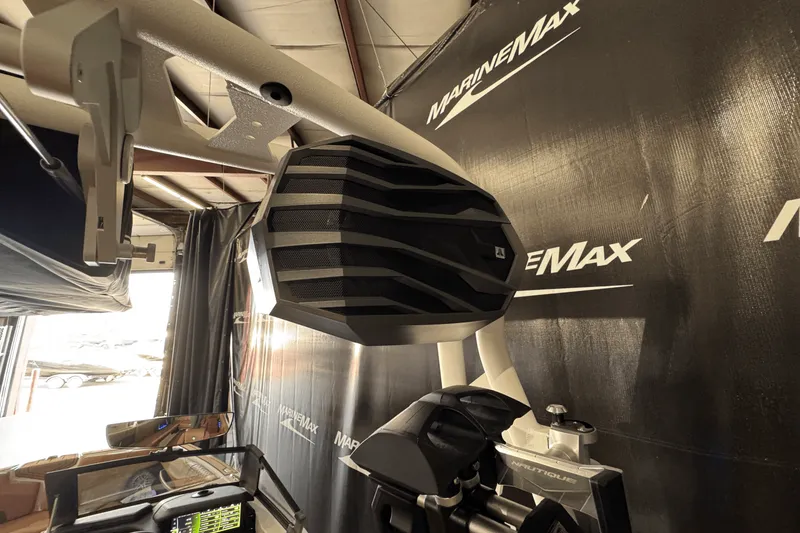 Slide: The Image of Nautique Super Air Nautique GS24 2025 - 35