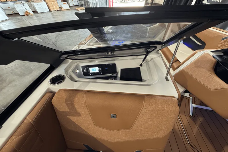 Slide: The Image of Nautique Super Air Nautique GS24 2025 - 39