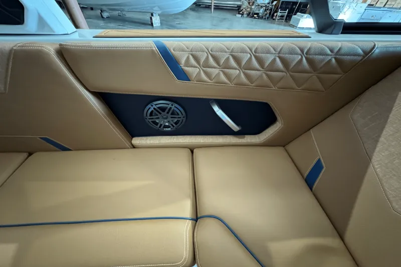 Slide: The Image of Nautique Super Air Nautique GS24 2025 - 41