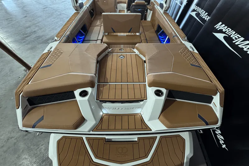 Slide: The Image of Nautique Super Air Nautique GS24 2025 - 9