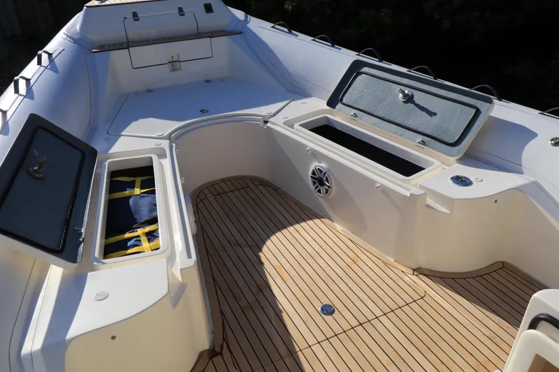 Slide: The Image of Side(s) & Under Floor Storage - 14