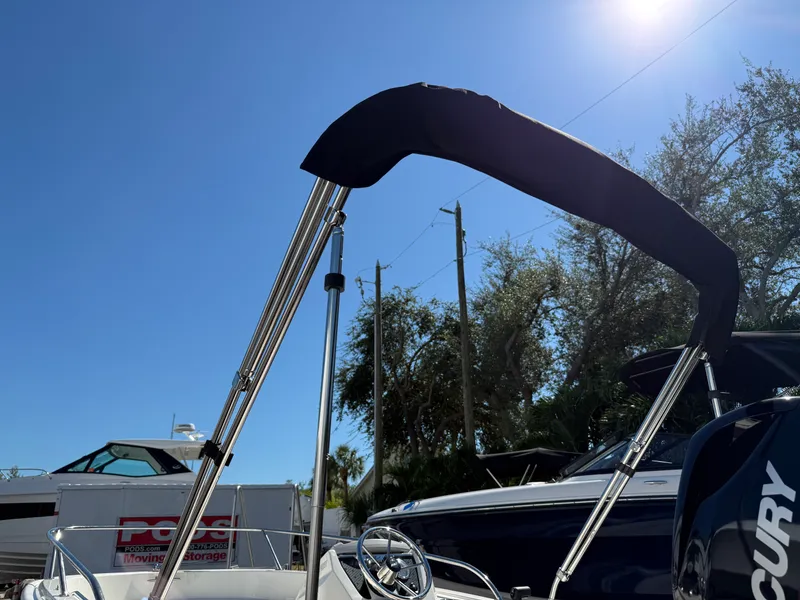 Slide: The Image of Boston Whaler 130 Super Sport 2024 - 10