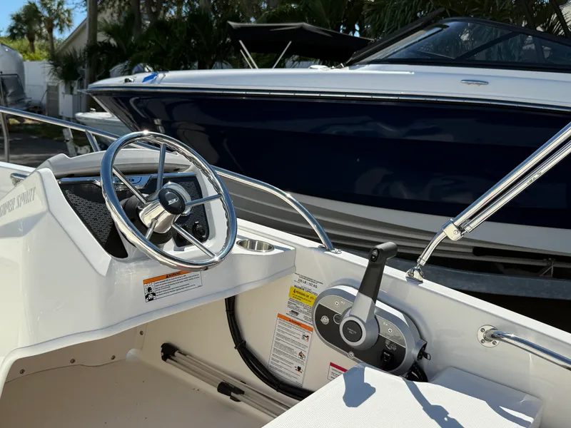 Slide: The Image of Boston Whaler 130 Super Sport 2024 - 11