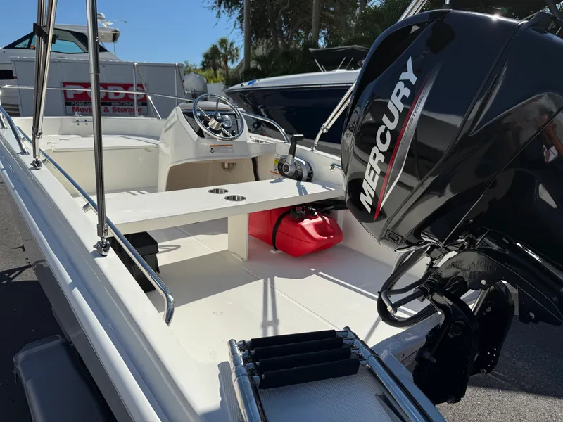 Slide: The Image of Boston Whaler 130 Super Sport 2024 - 8
