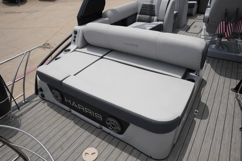 Slide: The Image of Harris 230 SOLSTICE 2022 - 18