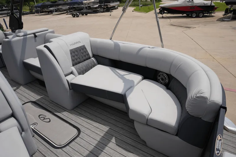 Slide: The Image of Harris 230 SOLSTICE 2022 - 9