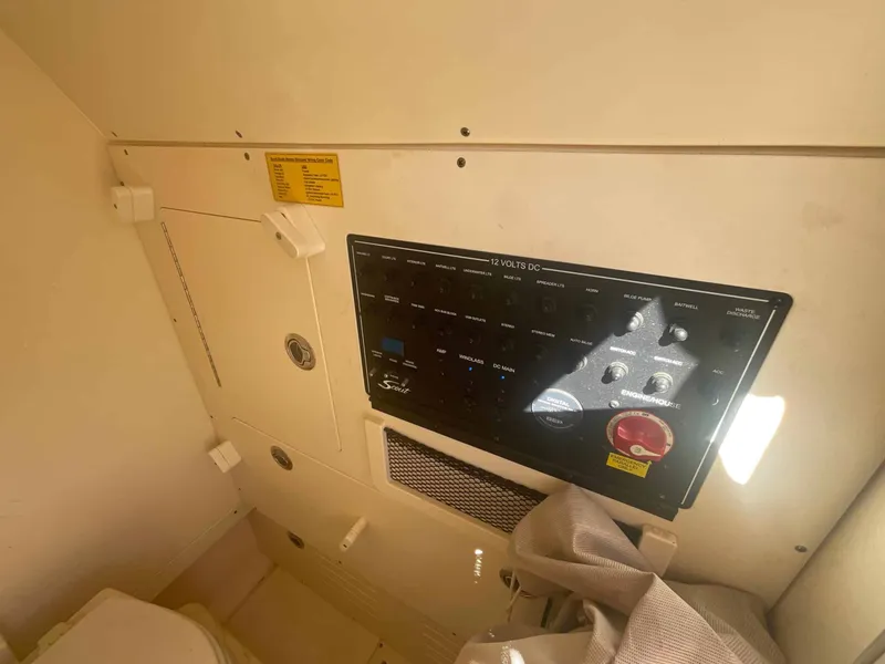 Slide: The Image of Scout 235 XSF 2020 - 17