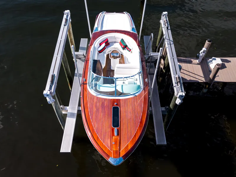 Slide: The Image of Riva 33 AQUARIVA GUCCI 2012 - 1