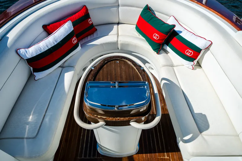 Slide: The Image of Riva 33 AQUARIVA GUCCI 2012 - 13