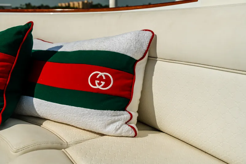 Slide: The Image of Riva 33 AQUARIVA GUCCI 2012 - 23