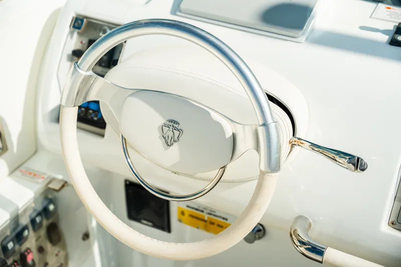 Slide: The Image of Riva 33 AQUARIVA GUCCI 2012 - 24