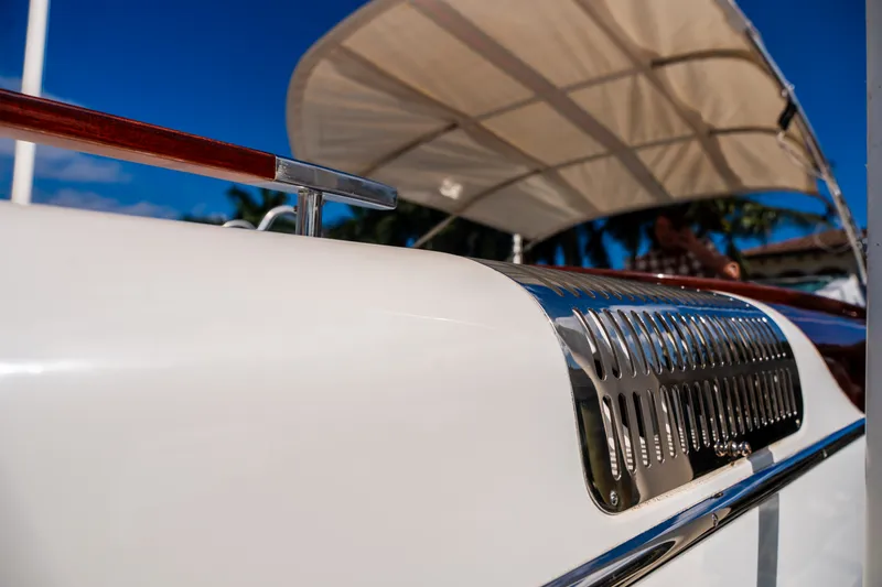 Slide: The Image of Riva 33 AQUARIVA GUCCI 2012 - 31