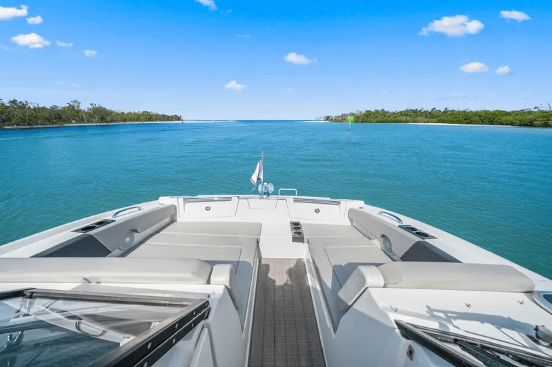 Slide: The Image of Aquila 32 2022 - 18