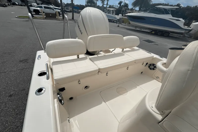 Slide: The Image of Grady-White 251 CE 2025 - 12