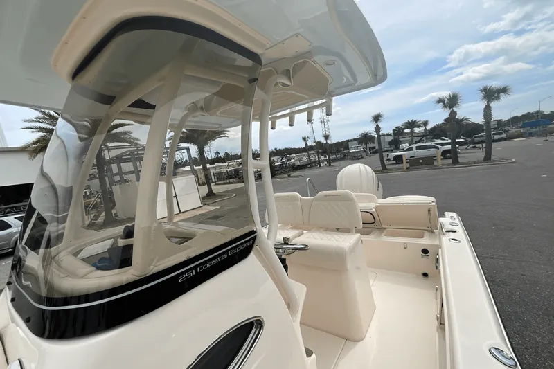 Slide: The Image of Grady-White 251 CE 2025 - 20