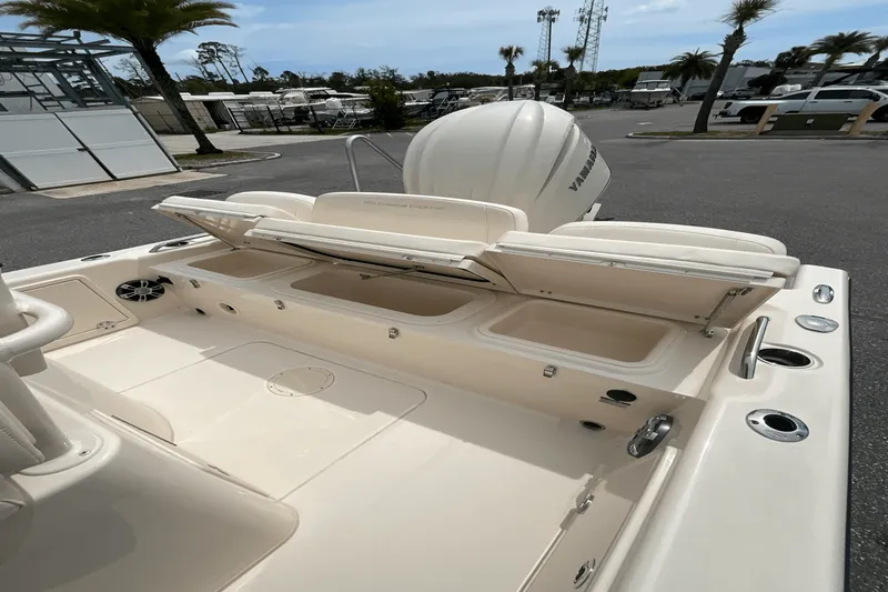 Slide: The Image of Grady-White 251 CE 2025 - 6