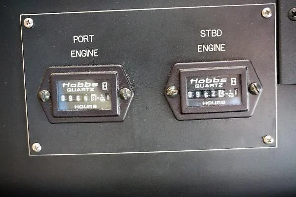 Slide: The Image of Viking 43 Convertible 2001 - 20