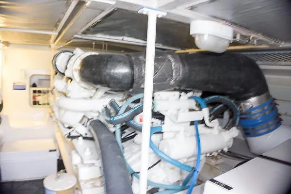 Slide: The Image of Viking 43 Convertible 2001 - 23