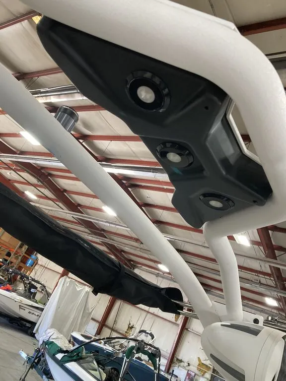 Slide: The Image of Malibu 23 LSV 2026 - 7