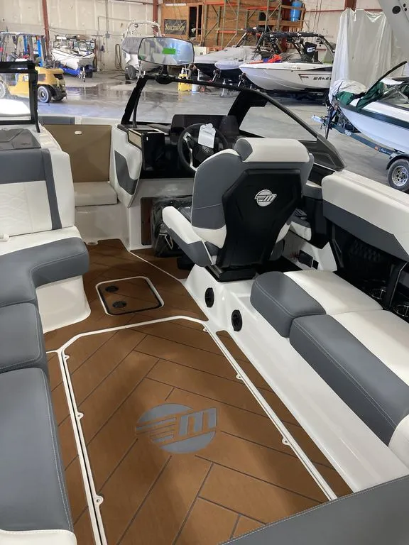 Slide: The Image of Malibu 23 LSV 2026 - 4