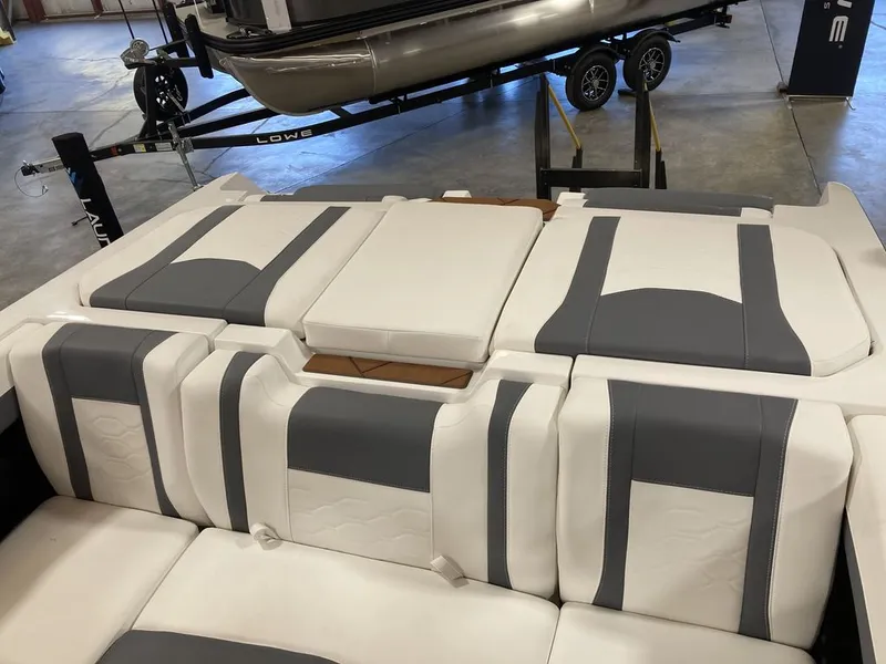 Slide: The Image of Malibu 23 LSV 2026 - 8